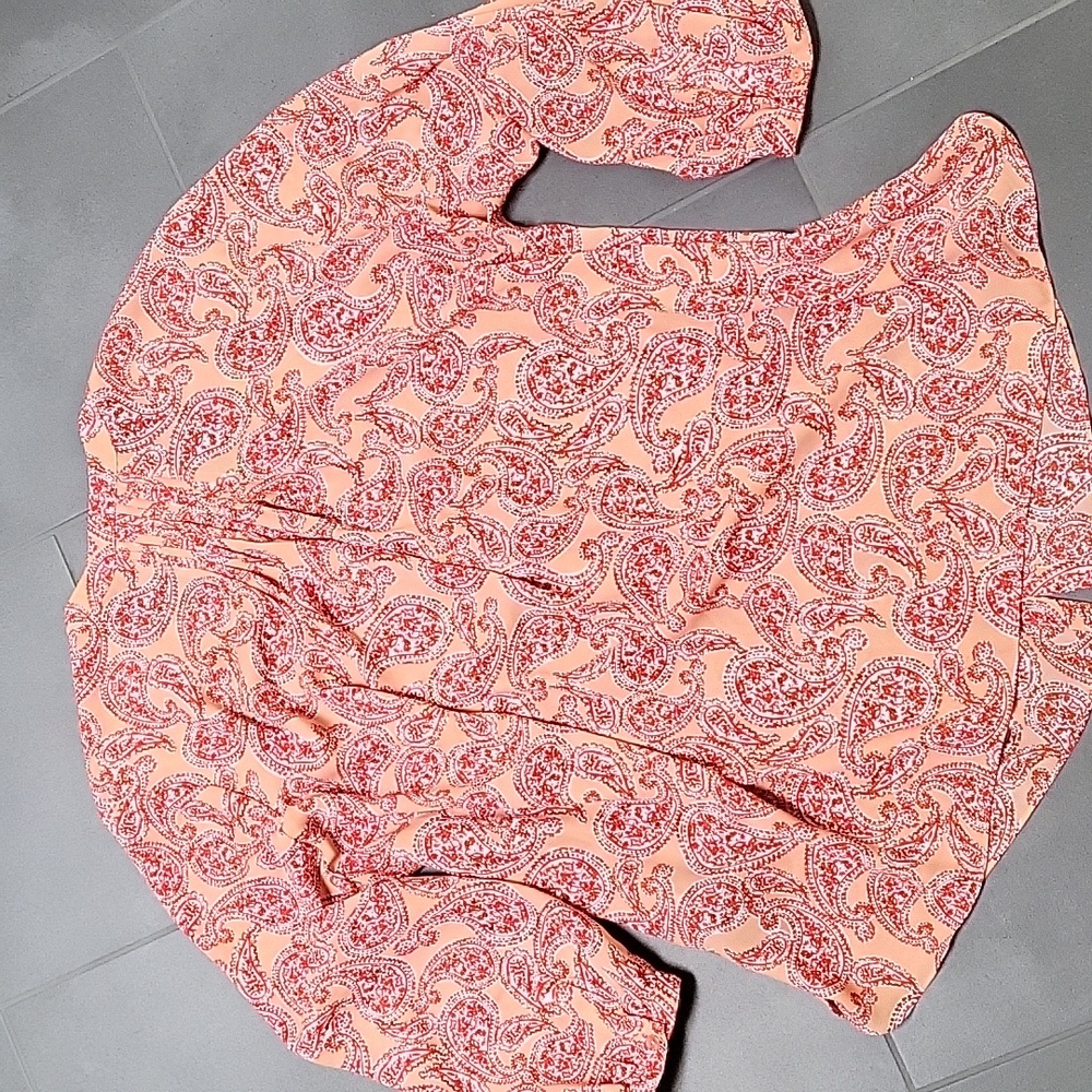 Paisley Print Women's Top - Peach and Red - Picture 4 of 6